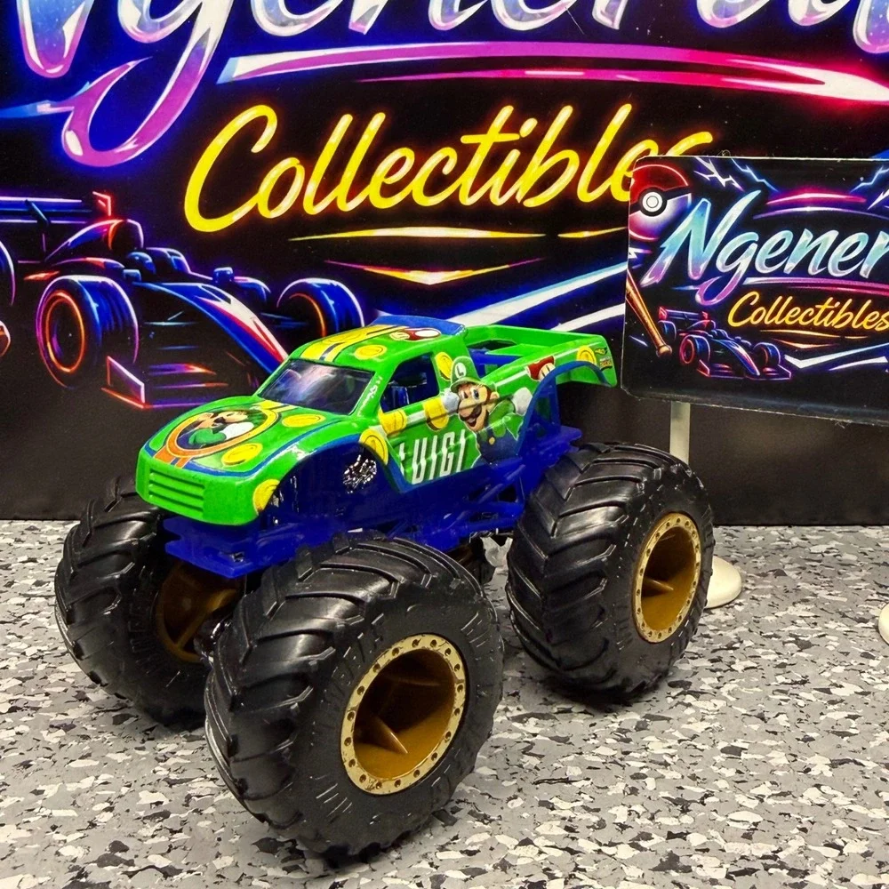 Hot Wheels Monster Jam Luigi Super Mario Green Monster Truck 1:64 Diecast 2014